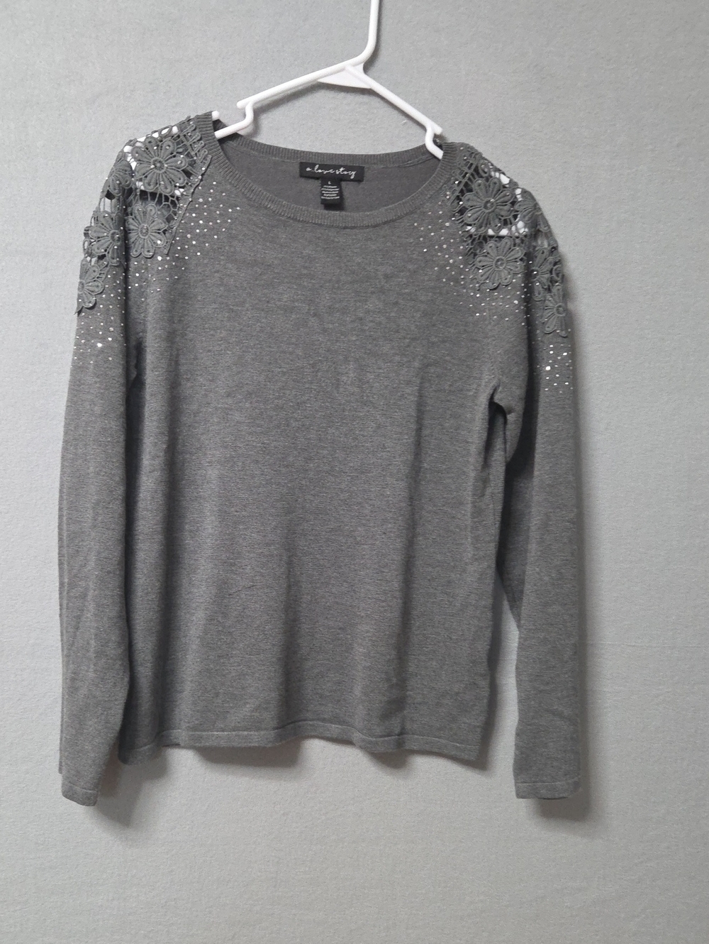Love Tree Gray Crewneck Sweater with Floral Appliqué and Rhinestone Detail